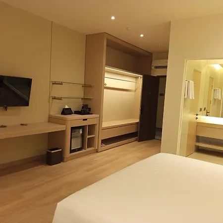 Ow! Hotel Boutique Kemayoran-2